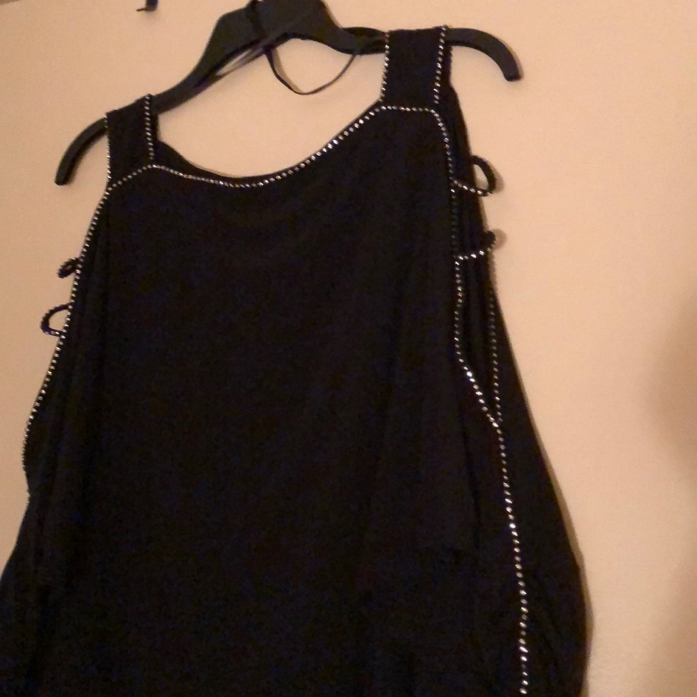 Dress - Picture 4 of 4